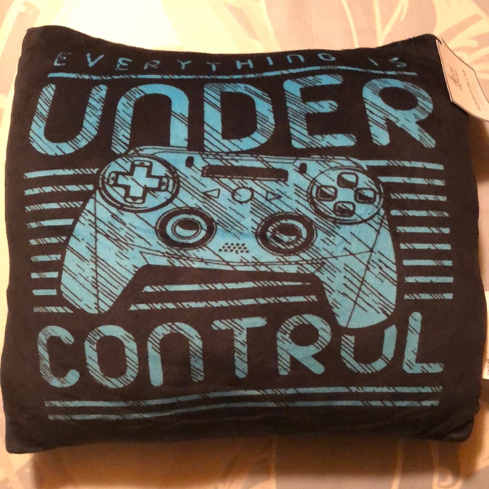 New_ ROOM 2 ROOM- Gaming Squishy Pillow